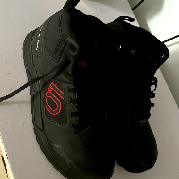 COPY - Adidas 510 Impact Pro Mid Skate SB Black Red FU7540 Mens 9 - Picture 1 of 3